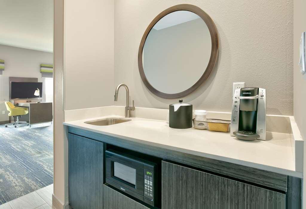 Hampton Inn & Suites Далхарт Стая снимка